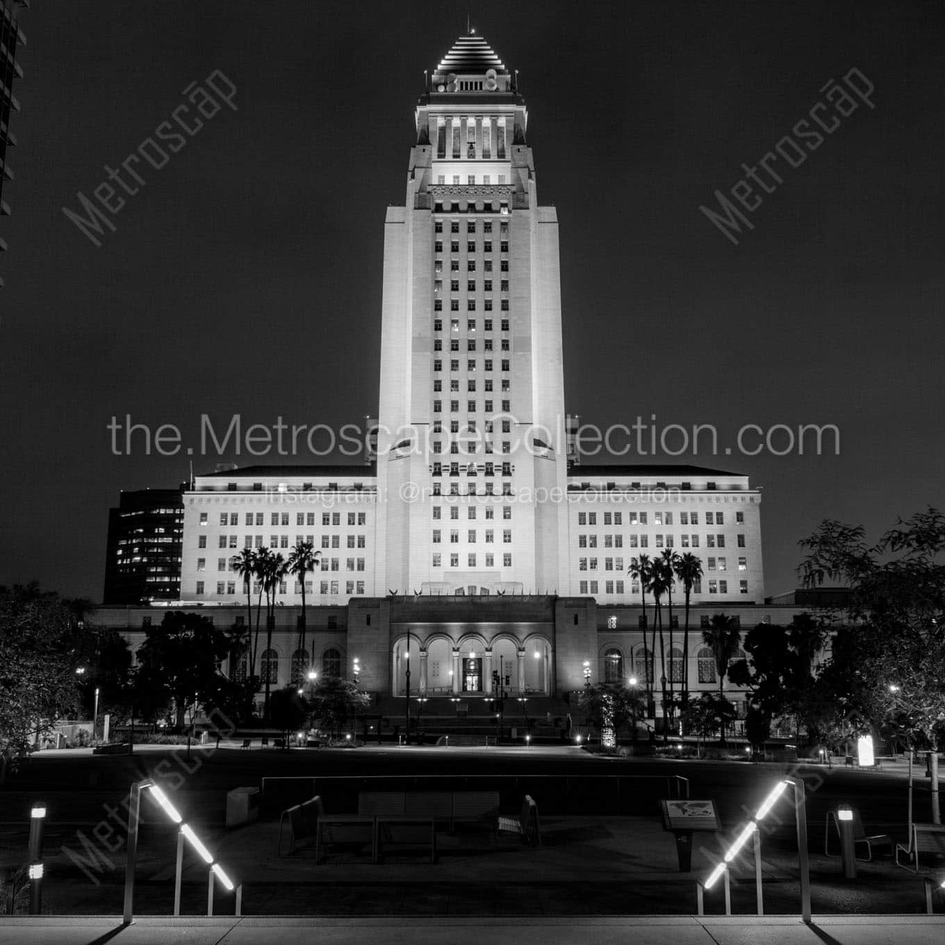 la city hall at night Black & White Wall Art