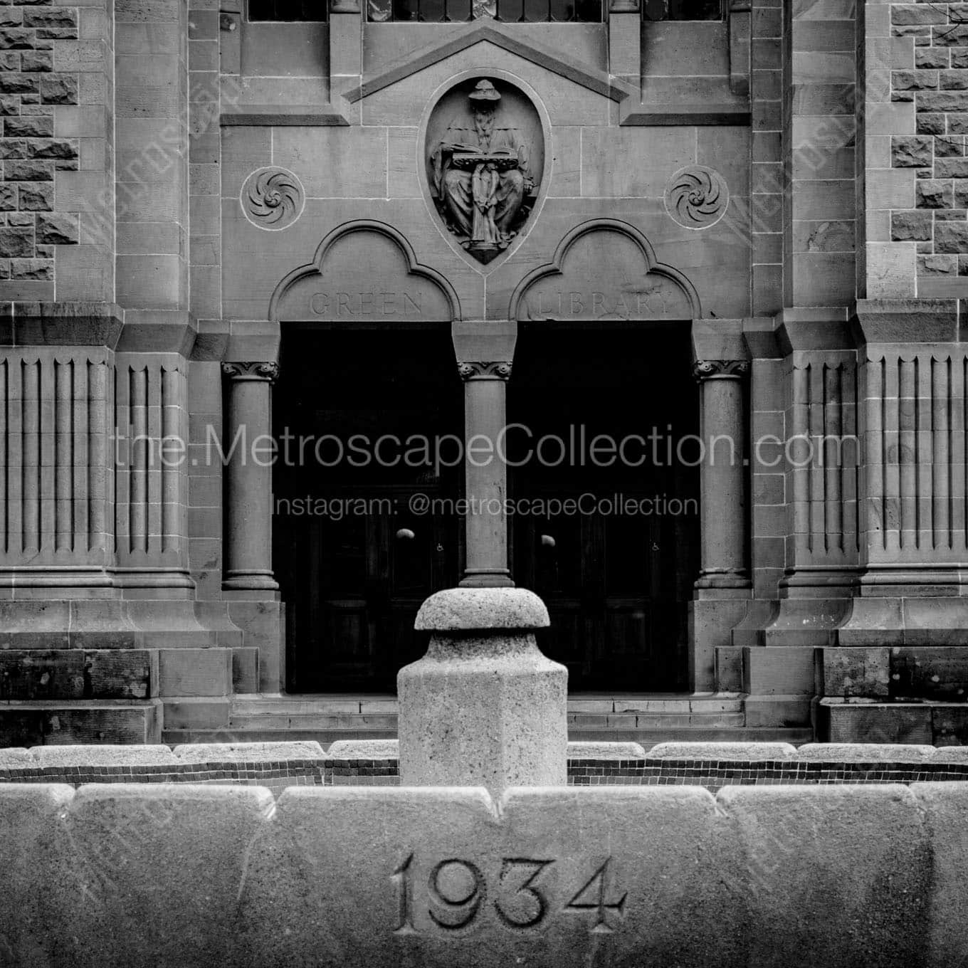 green library stanford campus Black & White Wall Art