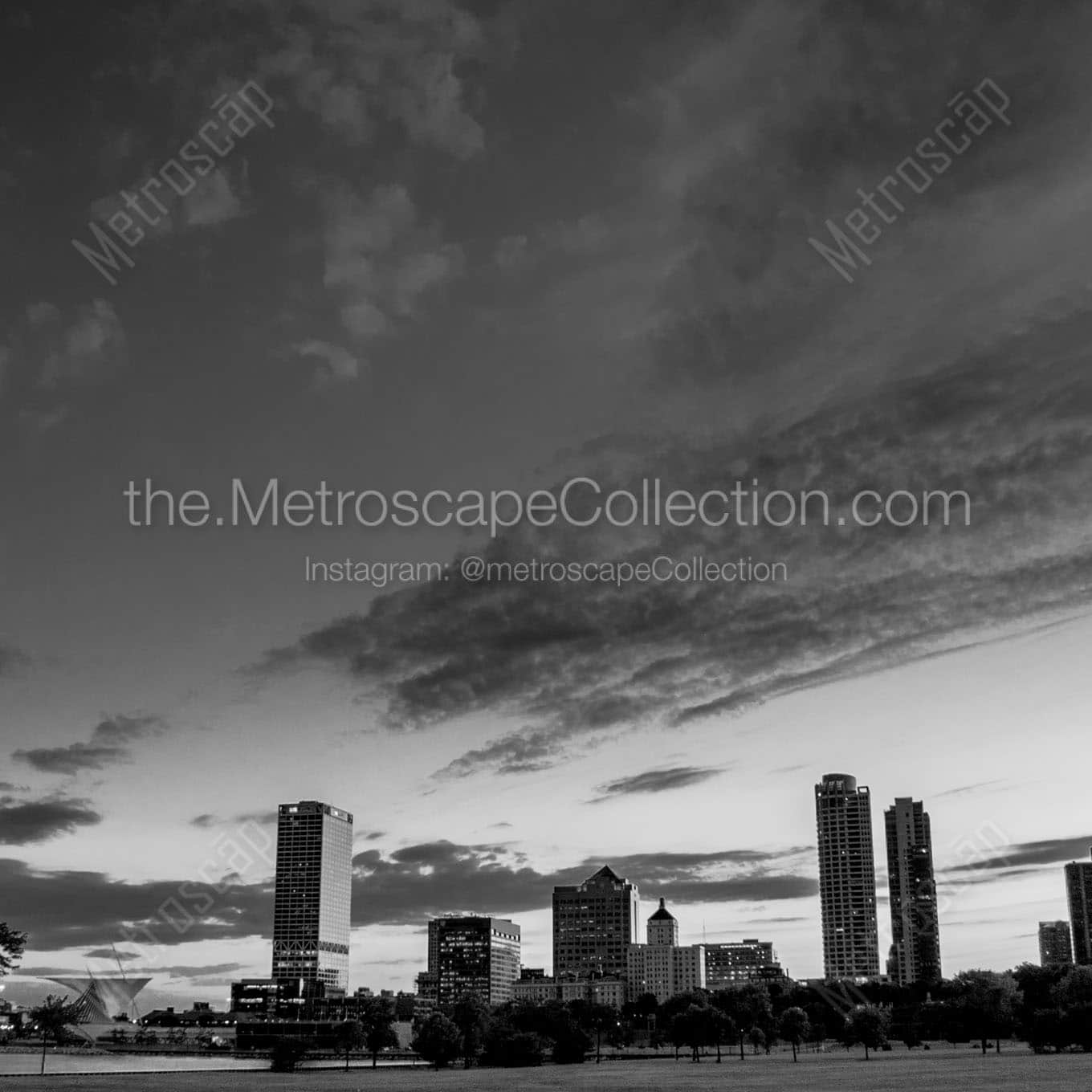 milwaukee skyline from veterans park Black & White Wall Art