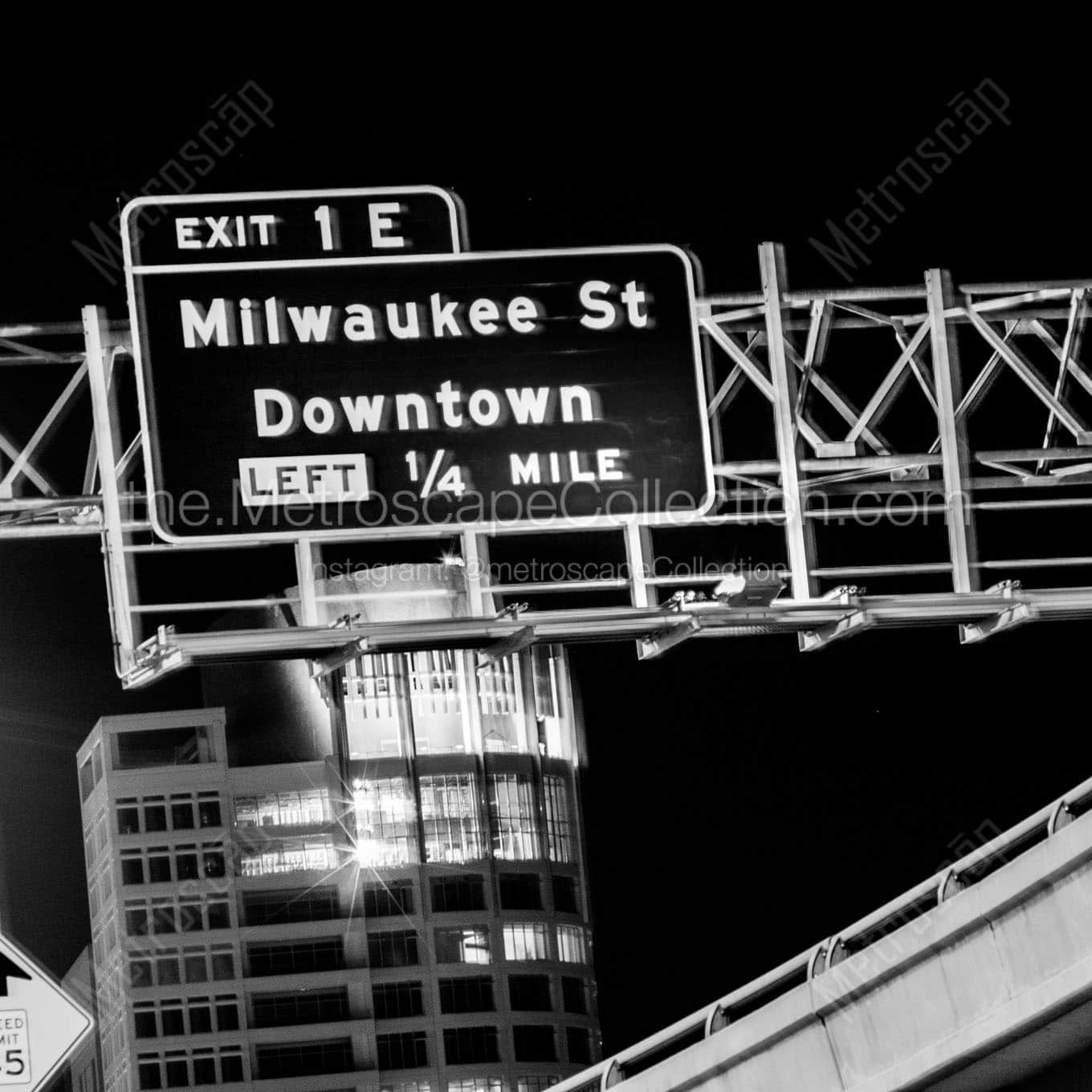 milwaukee st downtown highway sign Black & White Wall Art