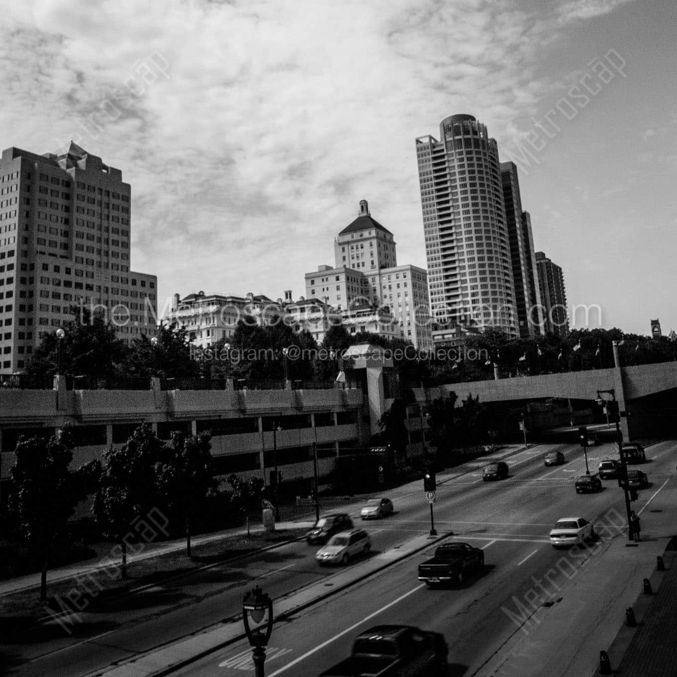 traffic on lincoln memorial drive Black & White Wall Art